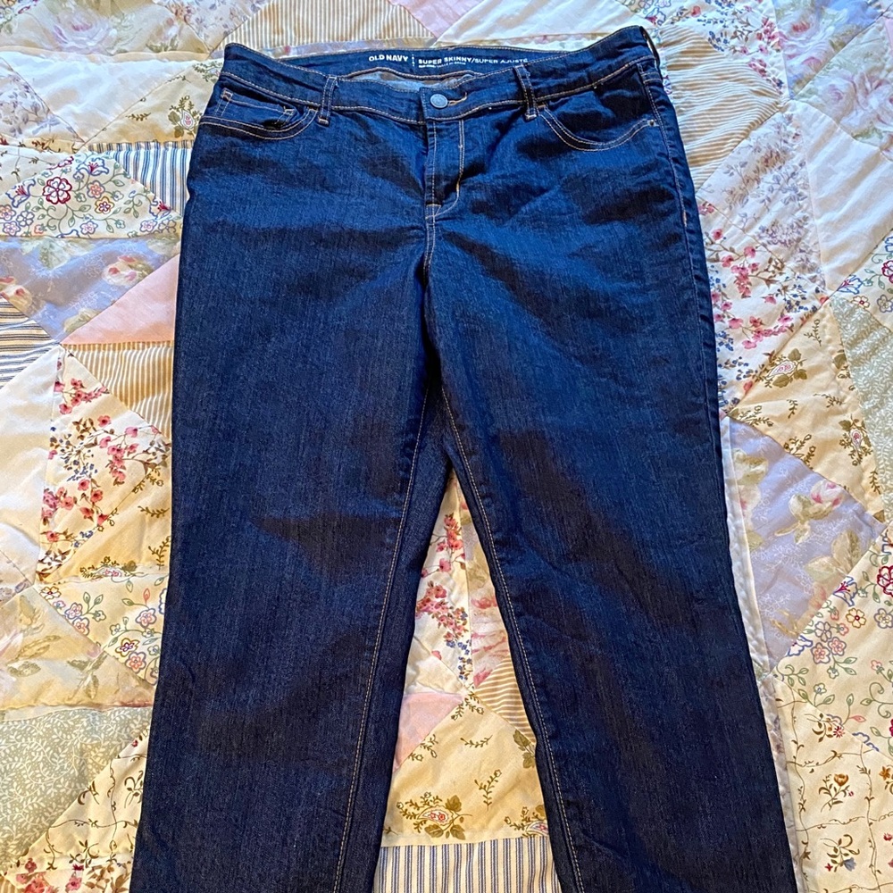 OLD NAVY SUPER SKINNY JEANS SIZE 14 REGULAR